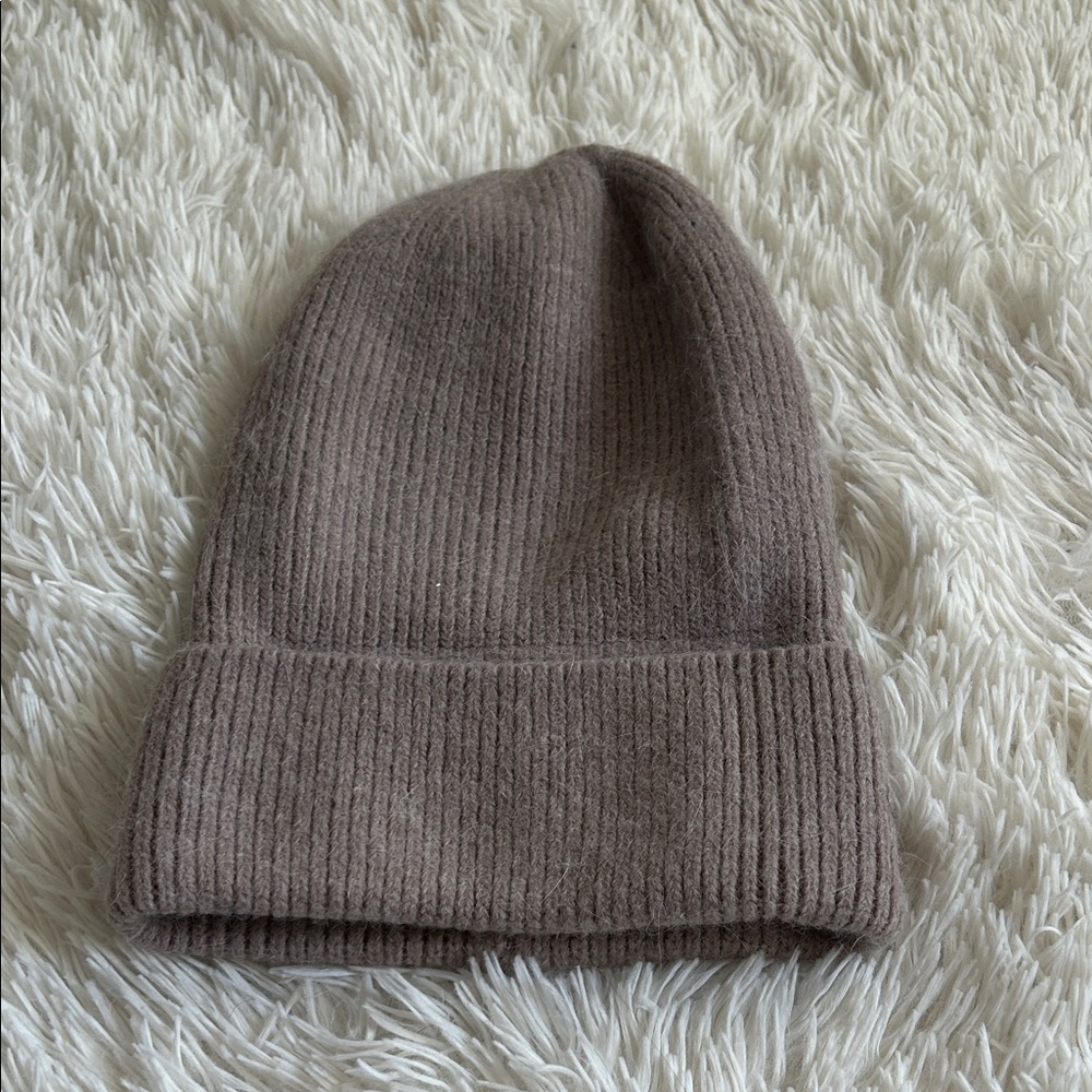 Cozy Brown Knit Beanie - Picture 4 of 5